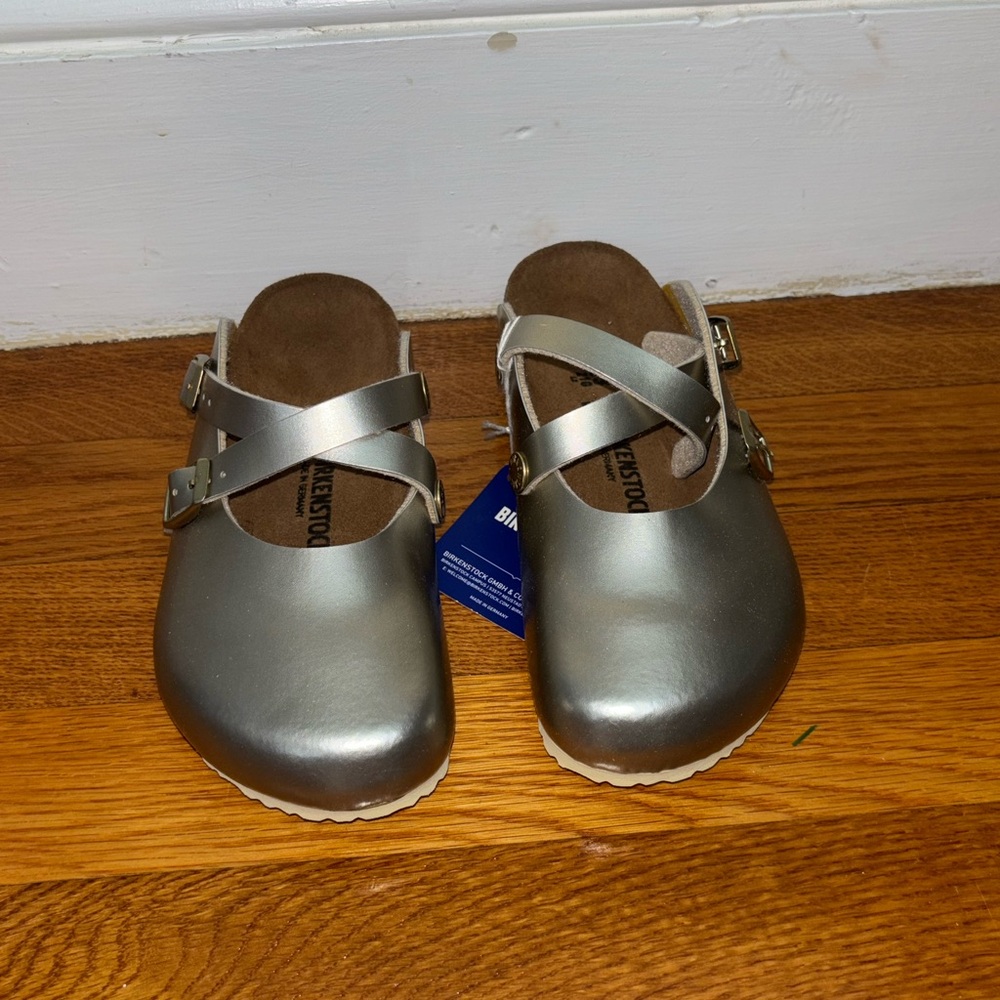 Birkenstock Dorian Metallic Light Gold Clogs